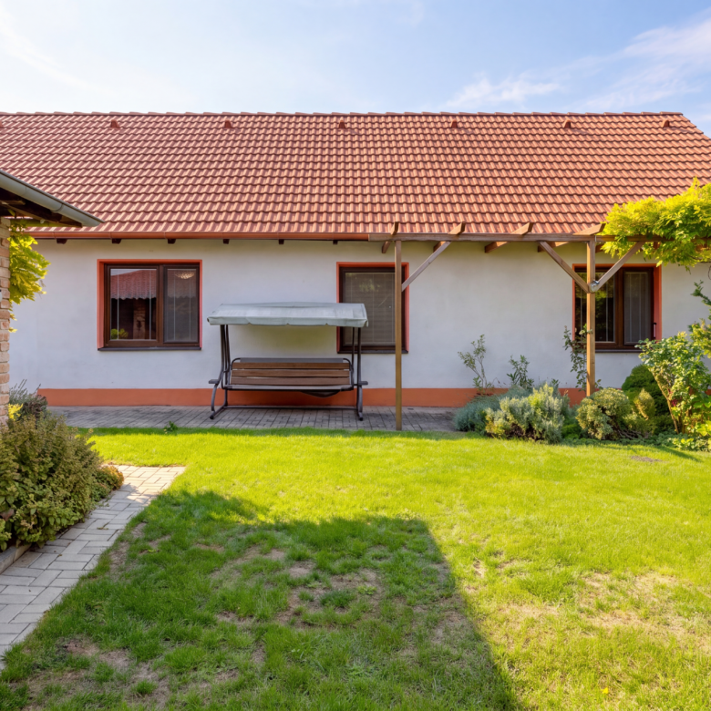 780